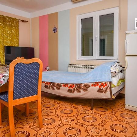 Apartments Luka Рогозница Екстериор снимка