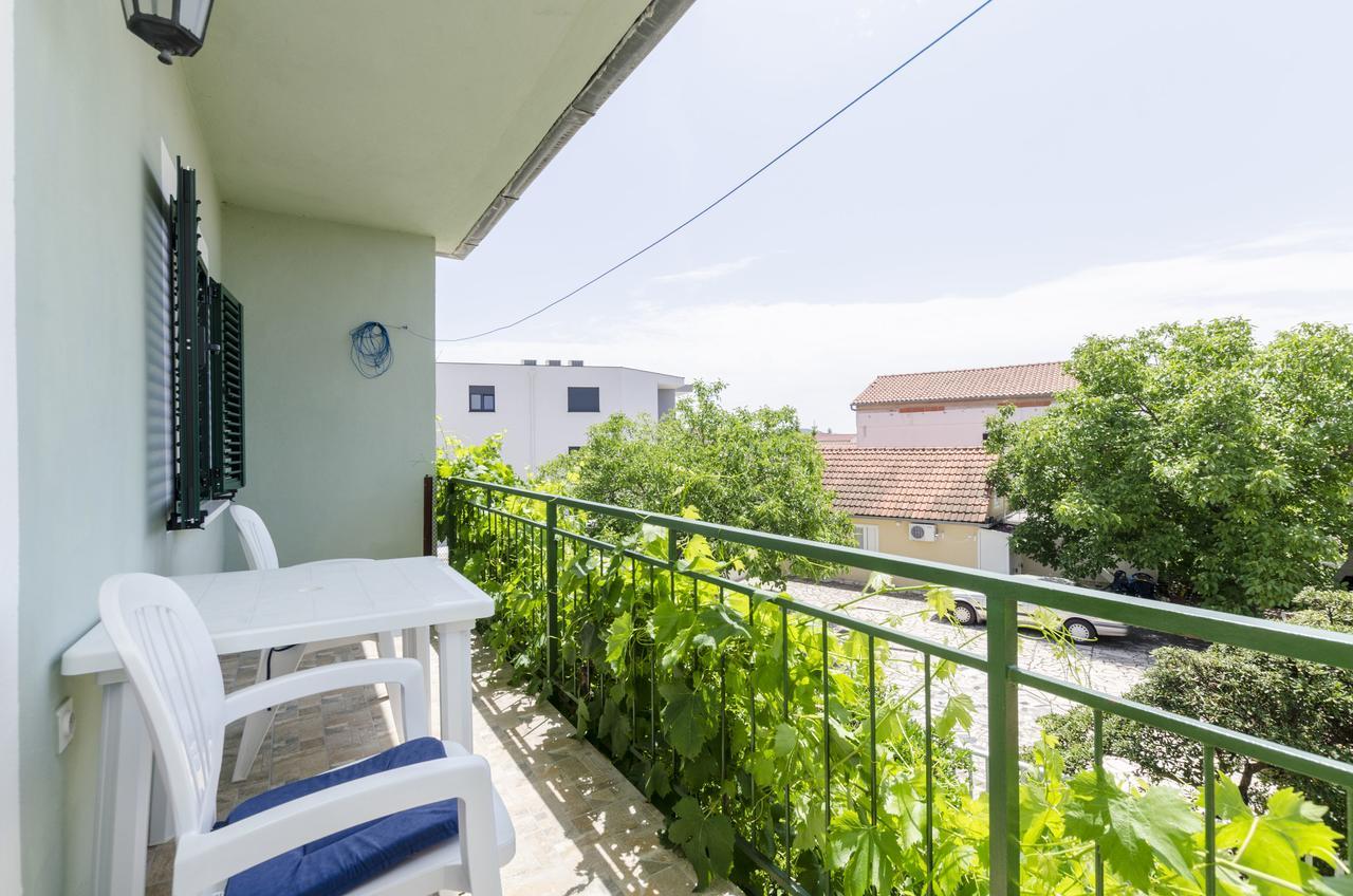 Apartments Luka Рогозница Екстериор снимка
