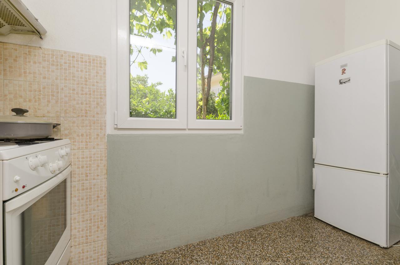Apartments Luka Рогозница Екстериор снимка